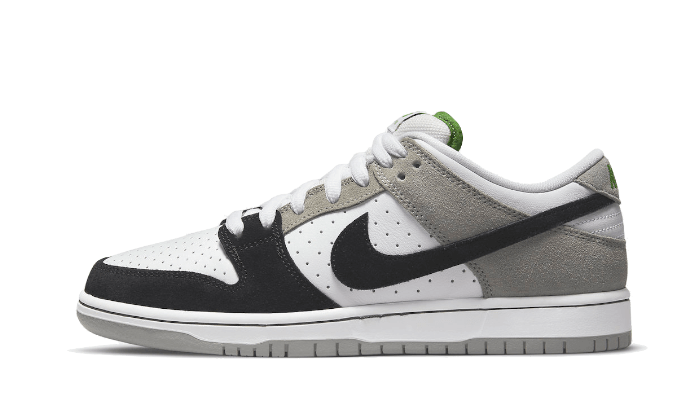 sb-dunk-low-chlorophyll-sneakee-store