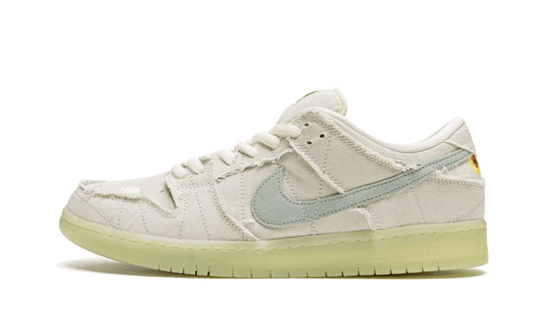 sb-dunk-low-mummy-sneakee-store