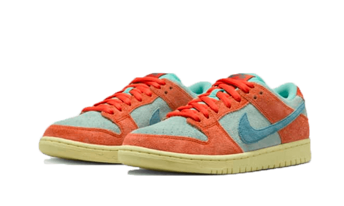 sb-dunk-low-orange-emerald-rise-sneakee-store