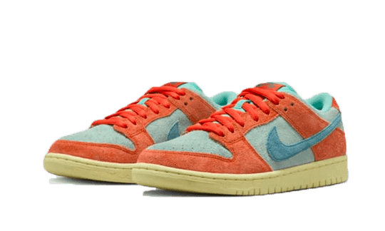 sb-dunk-low-orange-emerald-rise-sneakee-store