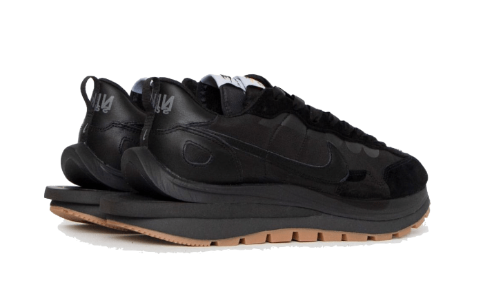 vaporwaffle-sacai-black-gum-sneakee-store