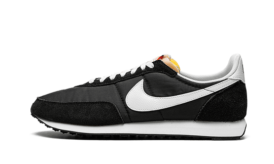 waffle-trainer-2-black-white-sneakee-store