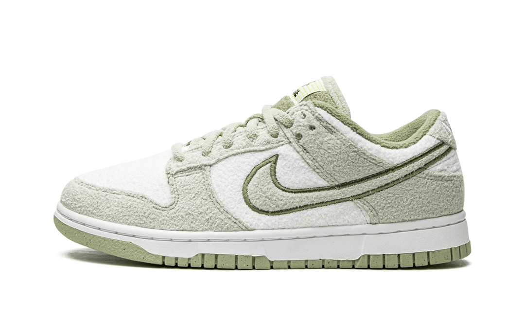 dunk-low-se-fleece-green-sneakee-store