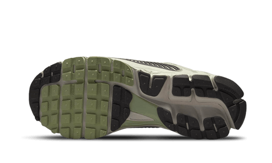 zoom-vomero-5-cobblestone-sneakee-store