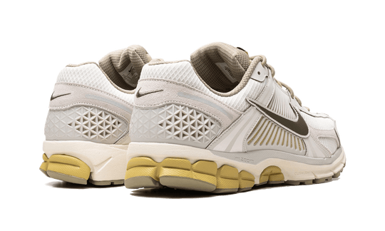 zoom-vomero-5-light-bone-medium-olive-sneakee-store