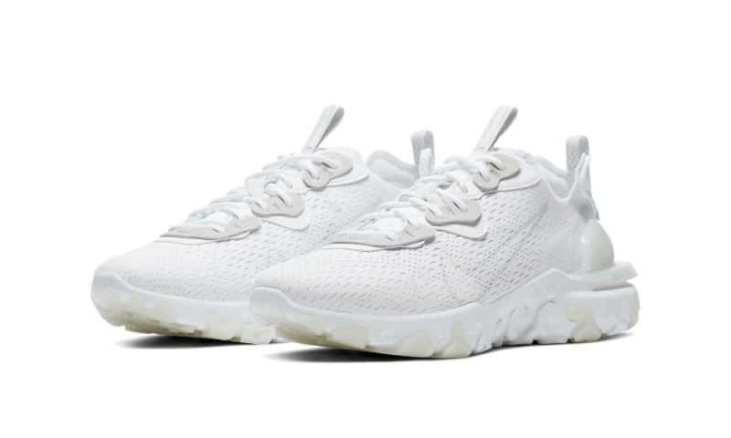 react-vision-triple-white-sneakee-store