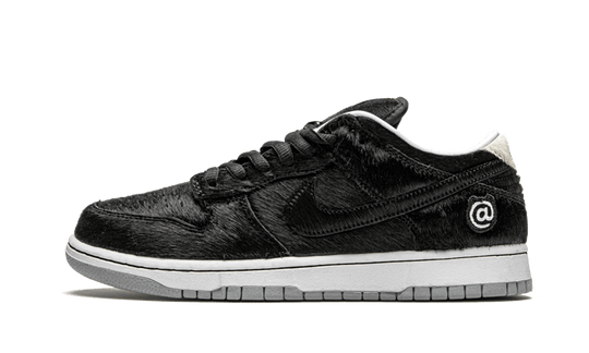 sb-dunk-low-berbrick-medicom-toy-sneakee-store