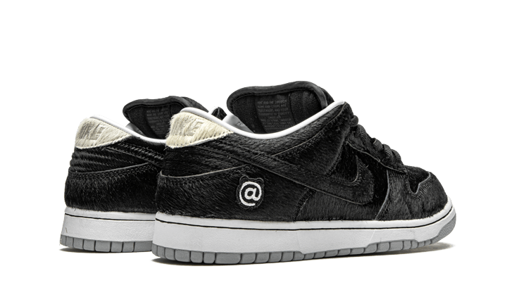 sb-dunk-low-berbrick-medicom-toy-sneakee-store