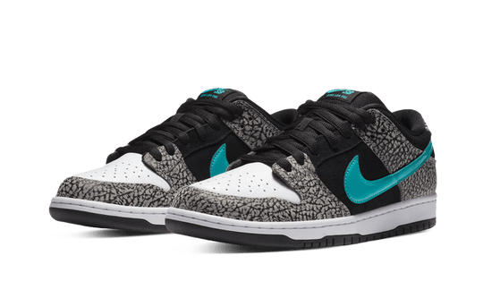 sb-dunk-low-atmos-elephant-sneakee-store