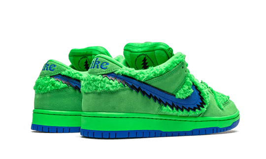 sb-dunk-low-grateful-dead-bears-green-sneakee-store