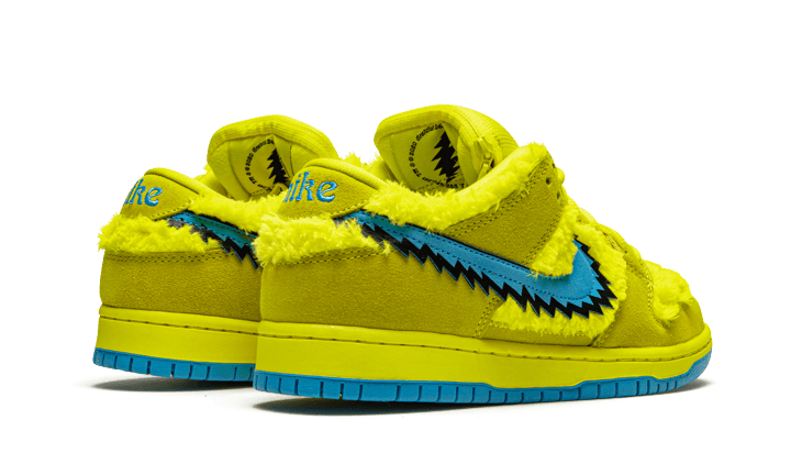 sb-dunk-low-grateful-dead-bears-yellow-sneakee-store