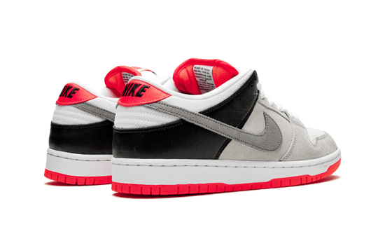 sb-dunk-low-infrared-sneakee-store