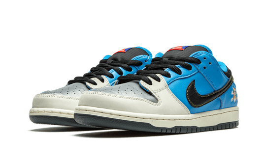 sb-dunk-low-instant-skateboards-sneakee-store