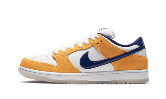 sb-dunk-low-laser-orange-sneakee-store