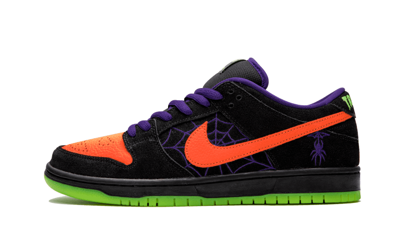 sb-dunk-low-night-of-mischief-sneakee-store