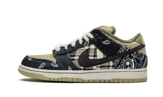 sb-dunk-low-travis-scott-sneakee-store