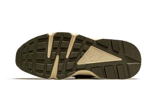 stussy-air-huarache-desert-oak-sneakee-store