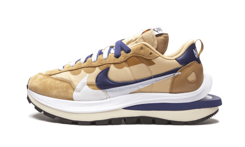 vaporwaffle-sacai-tan-navy-sneakee-store