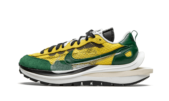 vaporwaffle-sacai-tour-yellow-stadium-green-sneakee-store