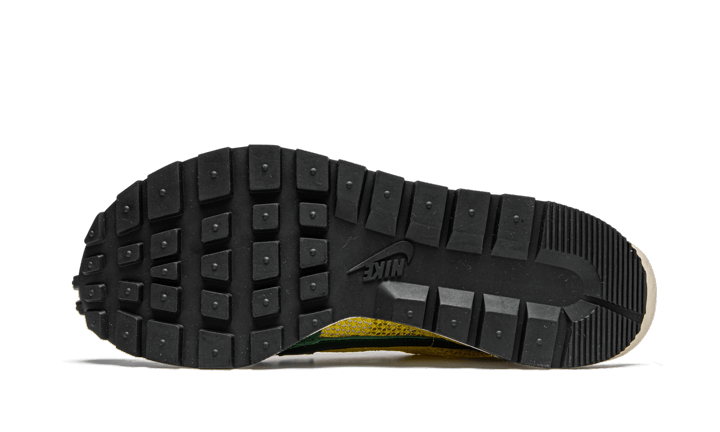 vaporwaffle-sacai-tour-yellow-stadium-green-sneakee-store