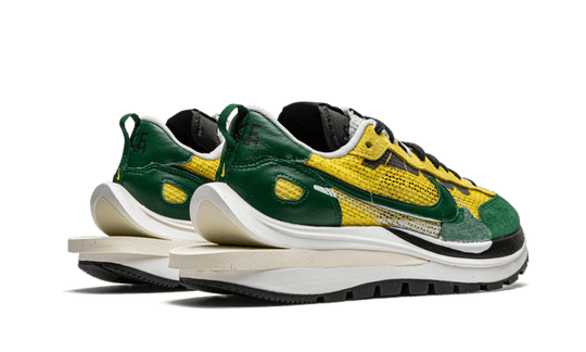 vaporwaffle-sacai-tour-yellow-stadium-green-sneakee-store