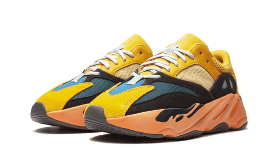 yeezy-700-sun-sneakee-store