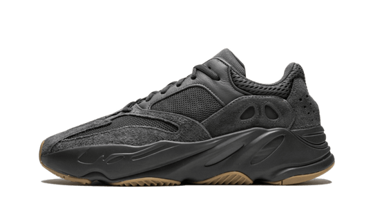 yeezy-700-utility-black-sneakee-store