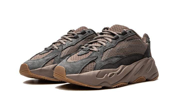 yeezy-700-v2-mauve-sneakee-store