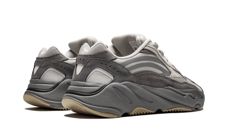 yeezy-700-v2-tephra-sneakee-store