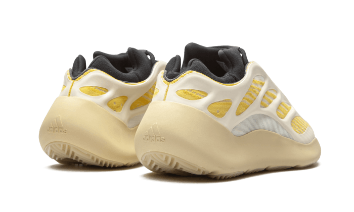yeezy-700-v3-safflower-sneakee-store