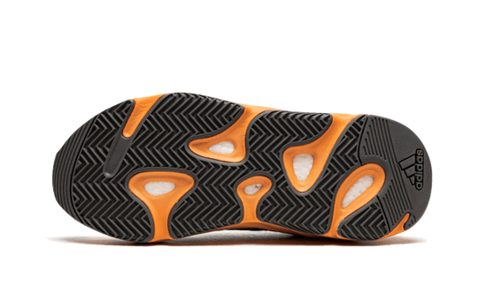 yeezy-700-wash-orange-sneakee-store