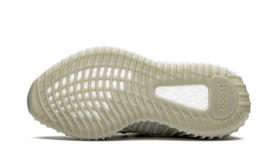 yeezy-boost-350-v2-tail-light-sneakee-store