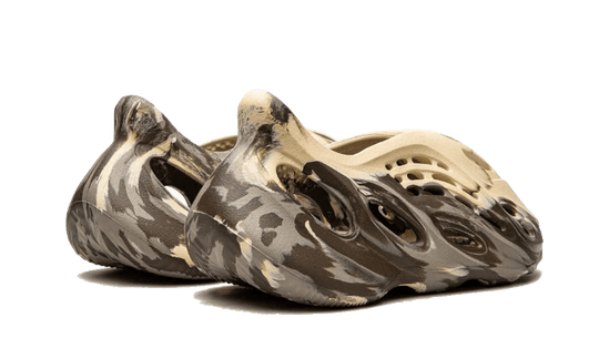 yeezy-foam-rnnr-mx-clay-cream-sneakee-store