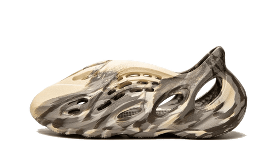 yeezy-foam-rnnr-mx-clay-cream-sneakee-store