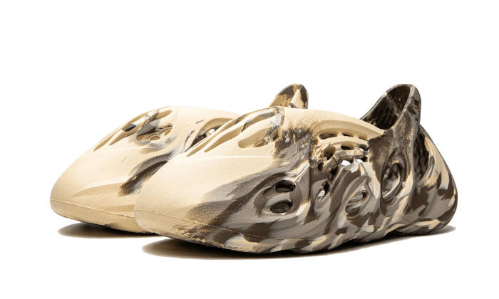 yeezy-foam-rnnr-mx-clay-cream-sneakee-store