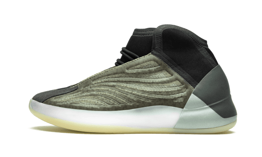 yeezy-qntm-barium-sneakee-store