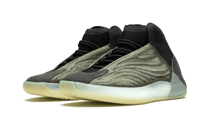 yeezy-qntm-barium-sneakee-store
