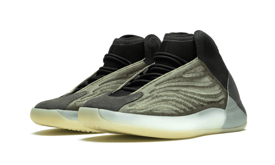 yeezy-qntm-barium-sneakee-store