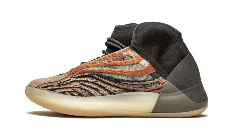 yeezy-qntm-flash-orange-sneakee-store