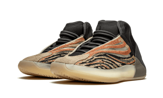 yeezy-qntm-flash-orange-sneakee-store